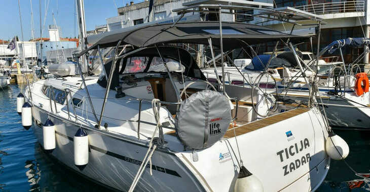 Rent a sailboat in Zadar Marina - Bavaria Cruiser 46