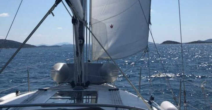 Rent a sailboat in Marina Tankerkomerc - Bavaria Cruiser 37 