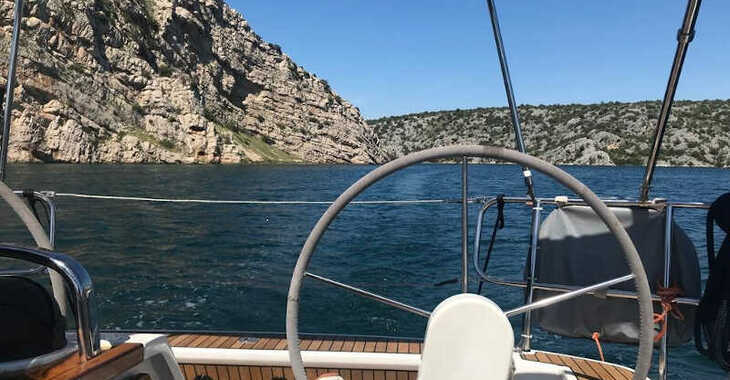 Chartern Sie segelboot in Zadar Marina - Bavaria Cruiser 37 
