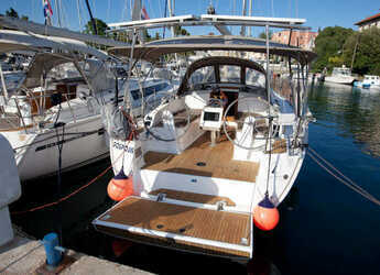 Rent a sailboat in Zadar Marina - Bavaria Cruiser 37 