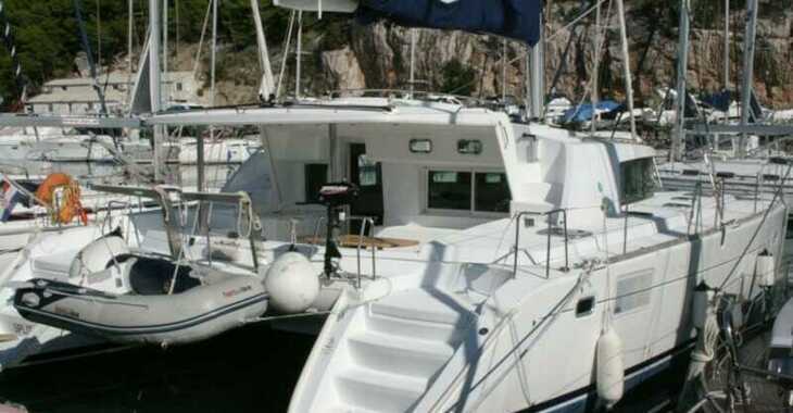 Rent a catamaran in Trogir (ACI marina) - Lagoon 440 (2008)
