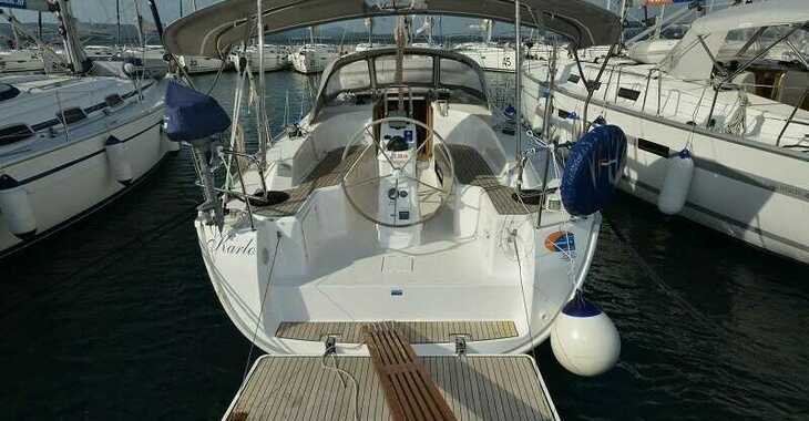 Rent a sailboat in Marina Kornati - Bavaria Cruiser 33