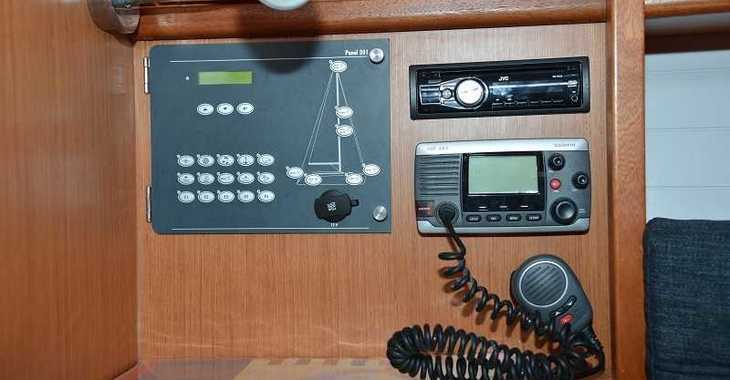 Rent a sailboat in Marina Kornati - Bavaria Cruiser 33