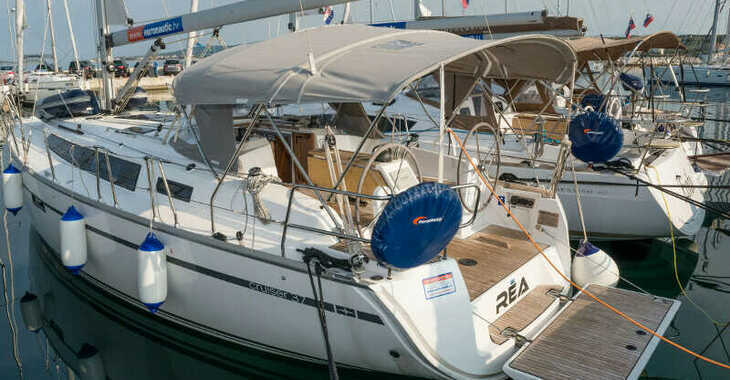 Rent a sailboat in Kornati Marina - Bavaria Cruiser 37