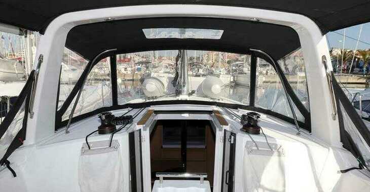 Rent a sailboat in Marina Kornati - Oceanis 38.1