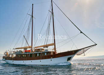 Rent a schooner in Marina Split (ACI Marina) - Gulet Romanca (Luxury)