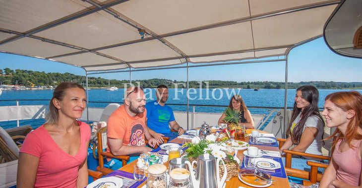 Rent a yacht in Trogir (ACI marina) - Gulet