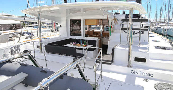 Rent a catamaran in Marina Sukosan (D-Marin Dalmacija) - Lagoon 39