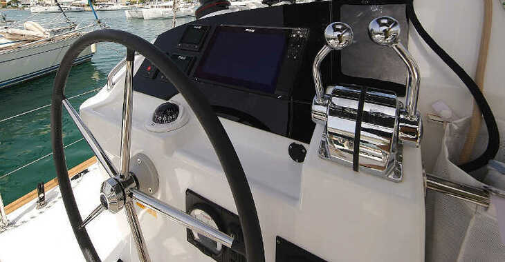 Rent a catamaran in Marina Sukosan (D-Marin Dalmacija) - Lagoon 400 S2 LTD EDITION