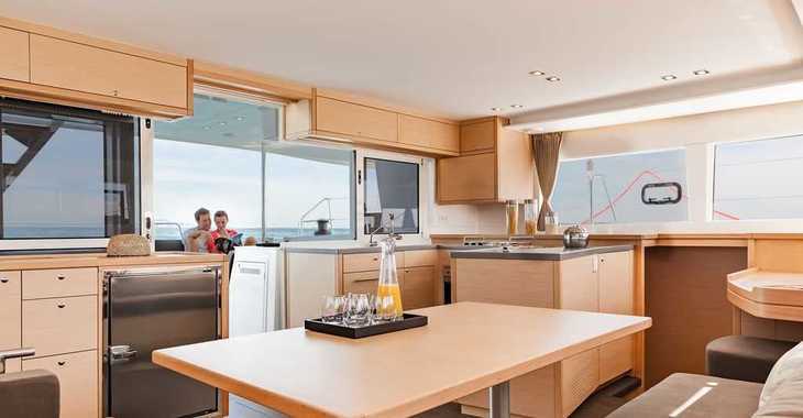 Rent a catamaran in Marina Sukosan (D-Marin Dalmacija) - Lagoon 450 F