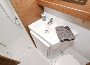 Alquilar catamarán en Marina Sukosan (D-Marin Dalmacija) - Lagoon 42