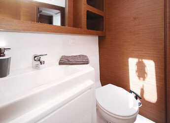 Alquilar catamarán en Marina Sukosan (D-Marin Dalmacija) - Lagoon 42