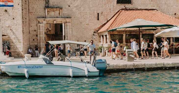 Rent a motorboat in Trogir (ACI marina) - Beneteau Flyer 6.6 Space Deck